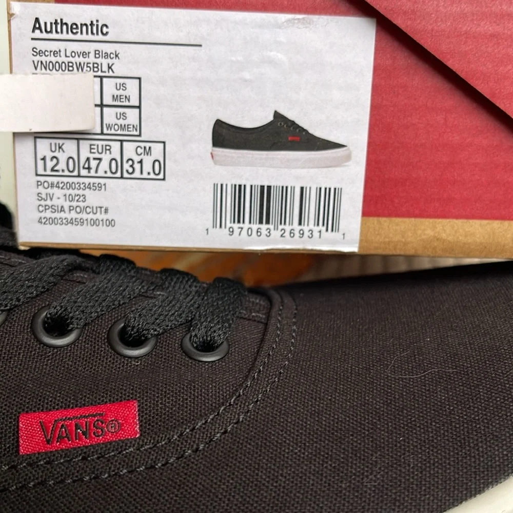 Vans WMNS Authentic
Secret Lover Black
VN000BW5BLK
Sneakers - Picture 16 of 16
